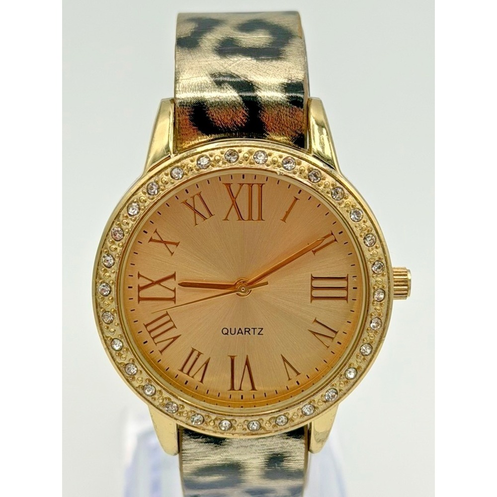 Gold Tone Quartz Watch‎ Roman Numerals Rhinestone Bezel Leopard Strap Runs